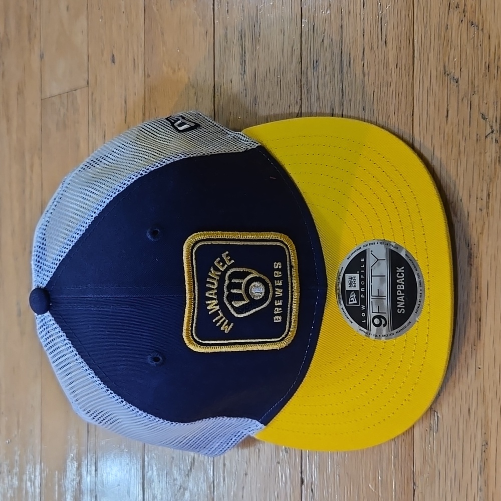 NWT Milwaukee Brewers Low Profile Snapback Cap